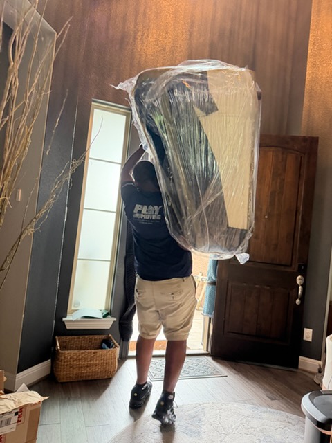 Playhouse Moving crew serving Manor, TX