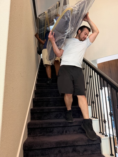Playhouse Moving crew serving Lakeway, TX